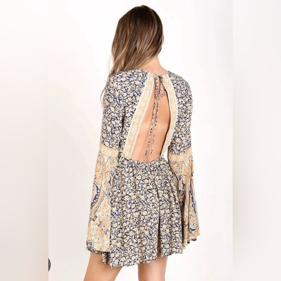 Free People Paisley Floral Boho “Once Upon A Time Romper” Size M - Picture 12 of 12